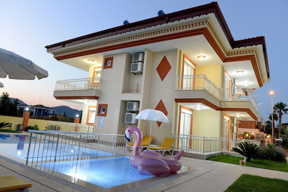 Can Apart Otel Çamyuva 外观 照片
