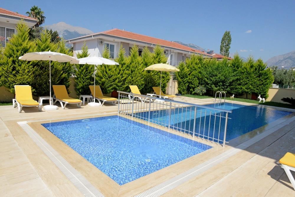 Can Apart Otel Çamyuva 外观 照片